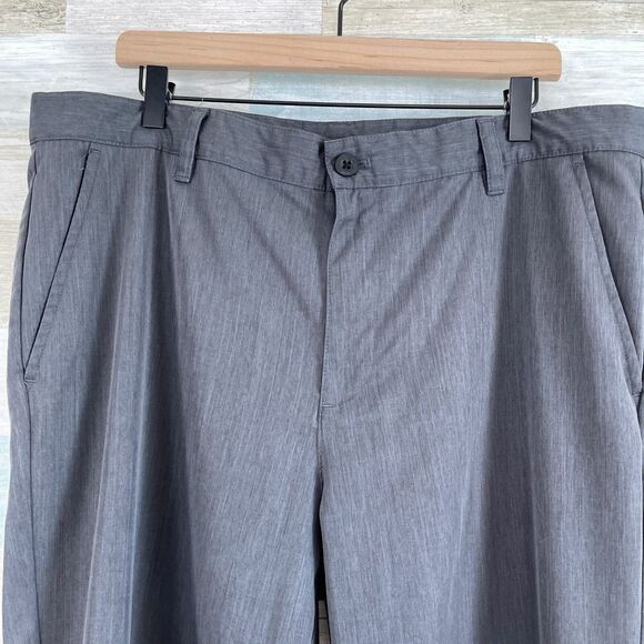 IZOD Golf Flat Front Woven Pants Gray 4 Pocket Lightweight Casual Mens 38x32 - Picture 2 of 8